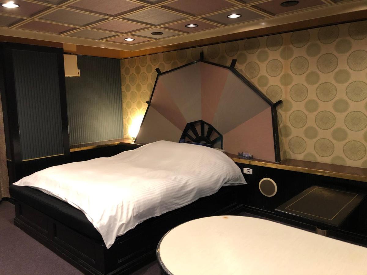 Hotel Chapel Story Sakaihigashi (Adults Only) Сакаі Екстер'єр фото